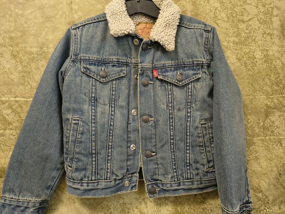 Куртка демі Levis