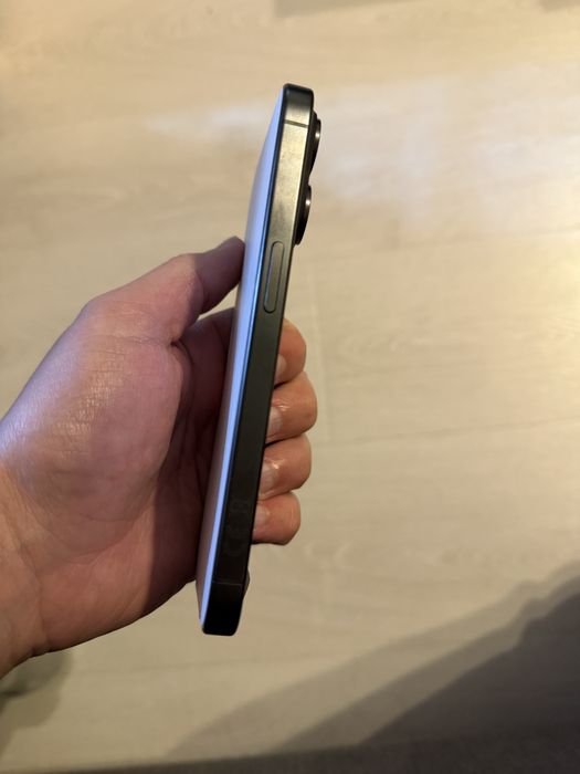 iPhone 15 Pro 128 GB czarny - NOWY