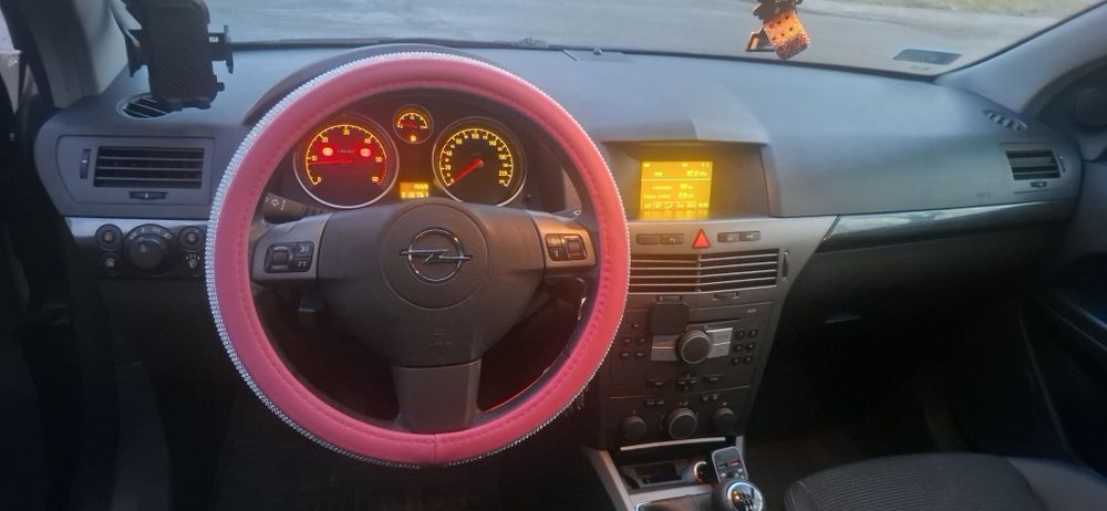 Opel Astra H GTC