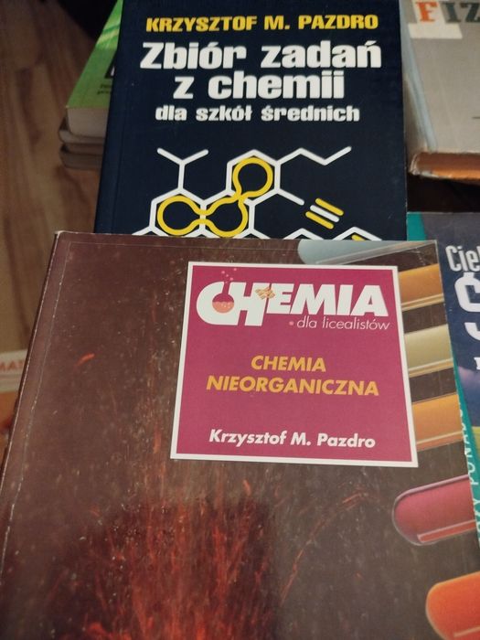 Podręczniki szkolne ,Chemia i fizyka-pomoce,zbiory zadań