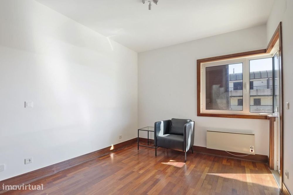 Apartamento T2 com jardim, Estoril, Cascais