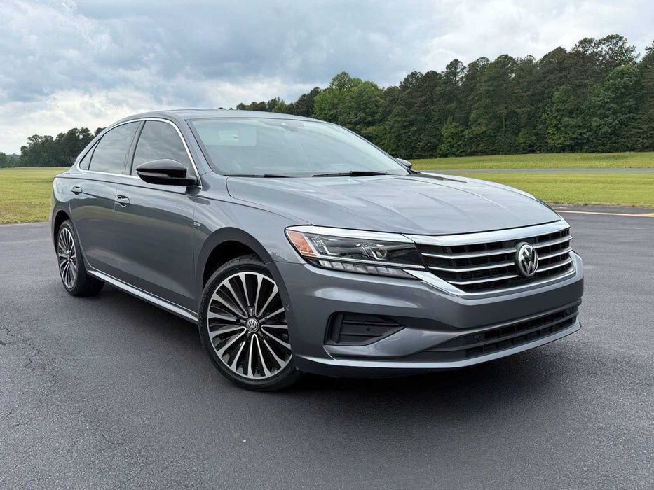 Volkswagen Passat Limited Edition      2022
