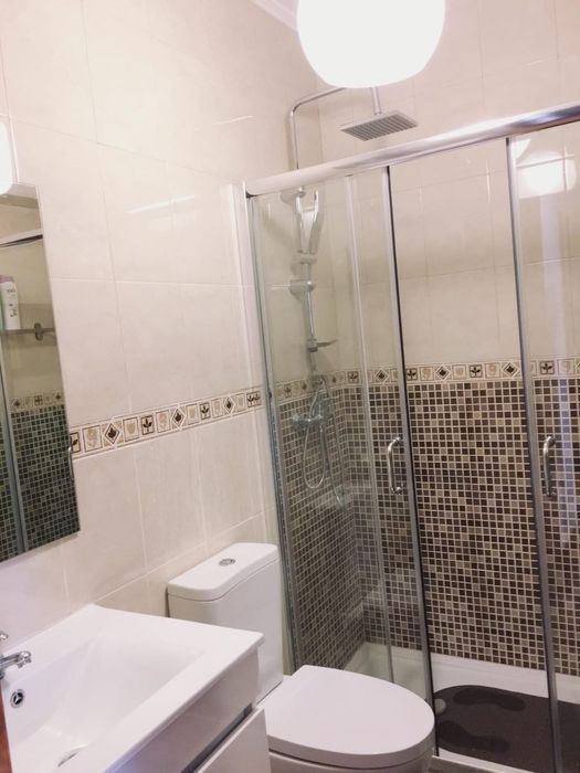 Quarto estudantes perto Metro Marquês
