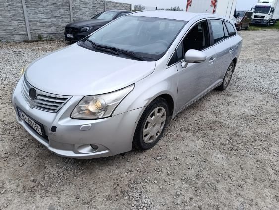 Toyota Avensis 2010