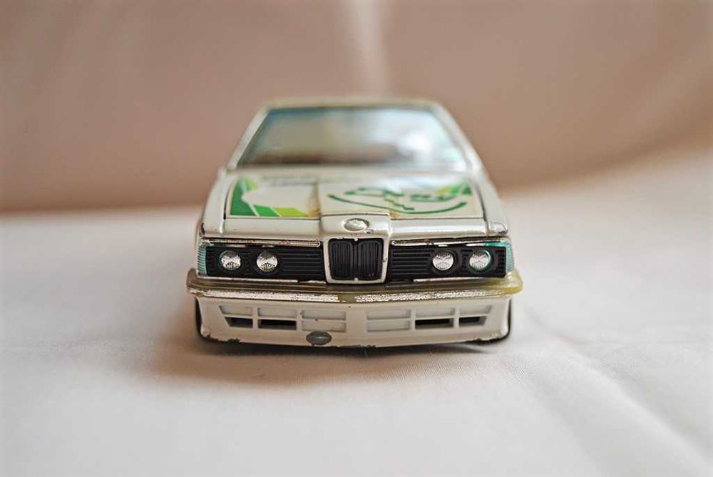 BMW 635 CSi Bburago 1/24