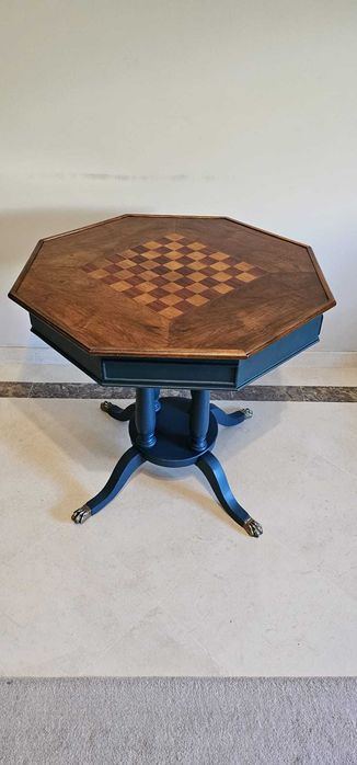Mesa vintage restaurada xadrez embutido | design octogonal exclusivo