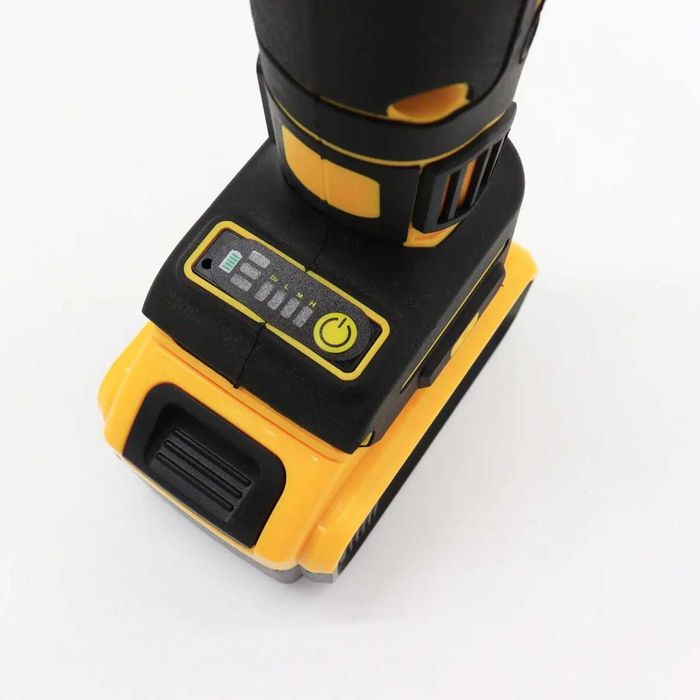 Акумуляторна болгарка Dewalt 125 мм (24V, 4Ah): КШМ у кейсі