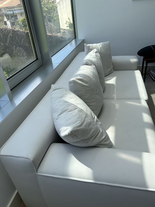 Sofá familiar muito confortavel