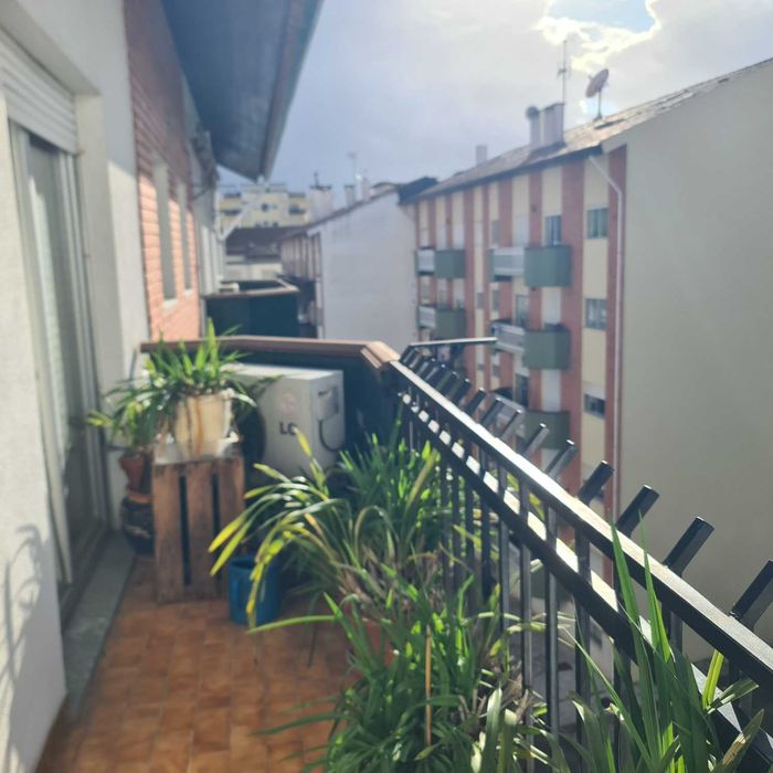 T2 + Sótão Loreto vende-se