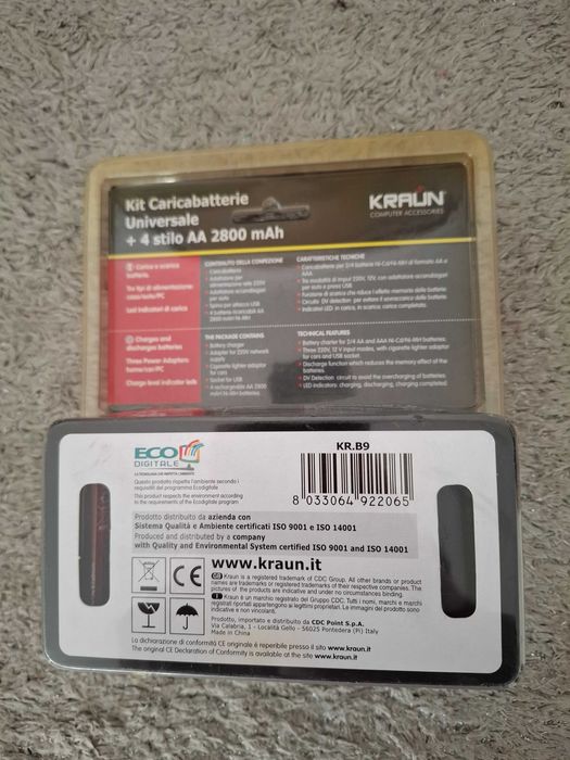 Carregador universal de pilhas Kraun + 4 pilhas AA de 2800mAh