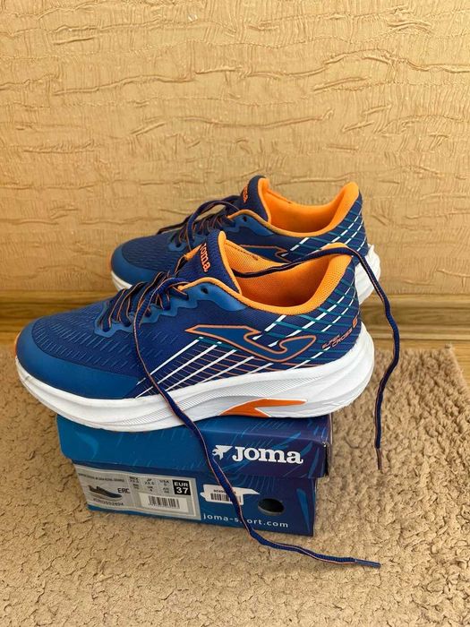 Фірмові дитячі кросівки Joma Super Cross (р. 37) у чудовому стані!