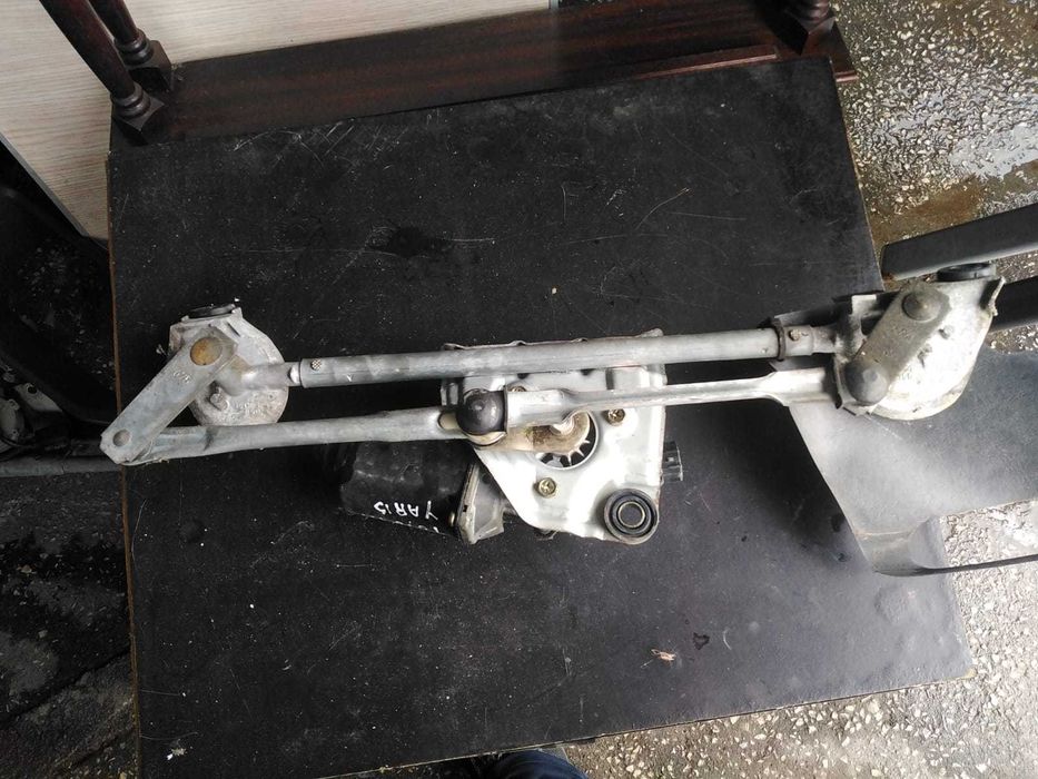 Motor Limpa Vidros Frente Toyota Yaris 2001