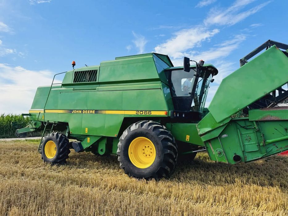 Комбайн John Deere 2066