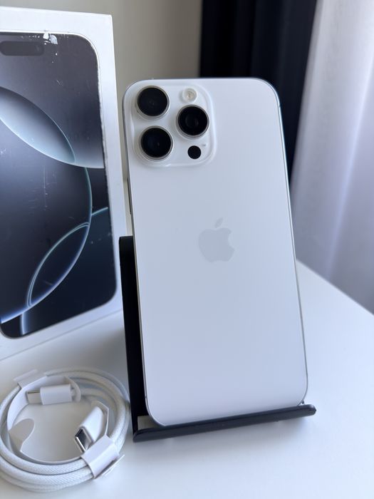 Apple iPhone 16 Pro Max 256GB White Titanium!! Esim!! 820$
