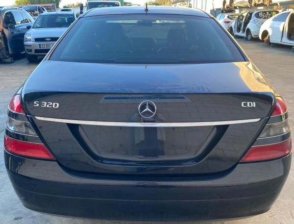 Para peças MERCEDES-BENZ Classe S (W221)