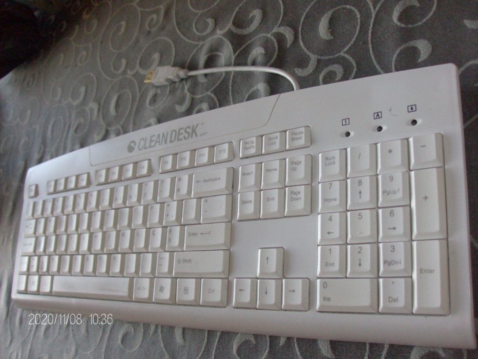 Desk Keyboard as New64286264905474123