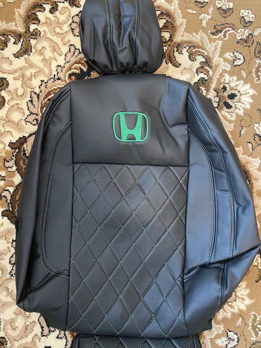 Продам чехли на хонду CR-V