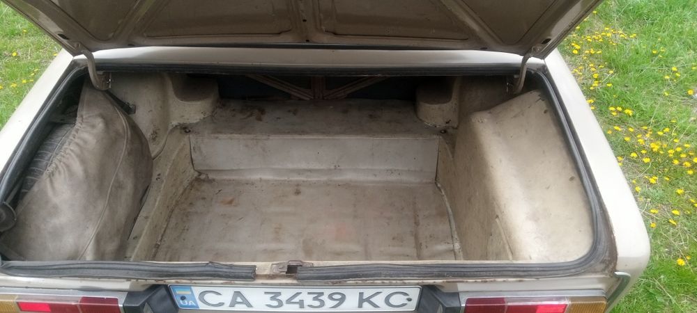 Продам автомобіль ваз 2106