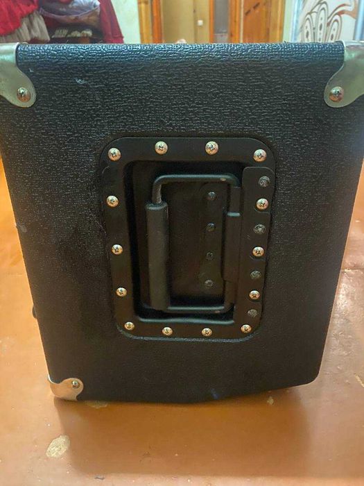Бас голова AMPEG SVT-CL