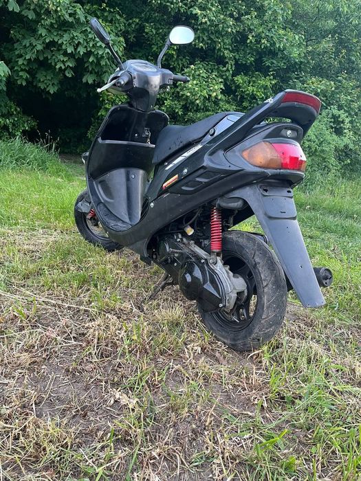 Продам скутер Suzuki