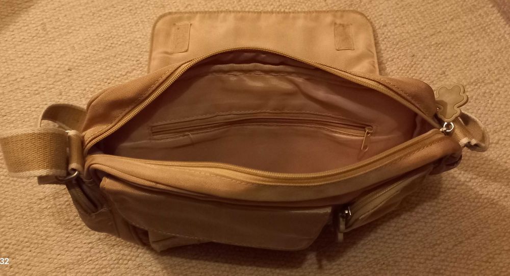 Bolsa de Transversal Mulher - Com alça ajustável - Ideal para Viagens