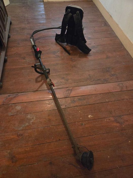 Roçadoira SCHEPPACH em bom estado de uso