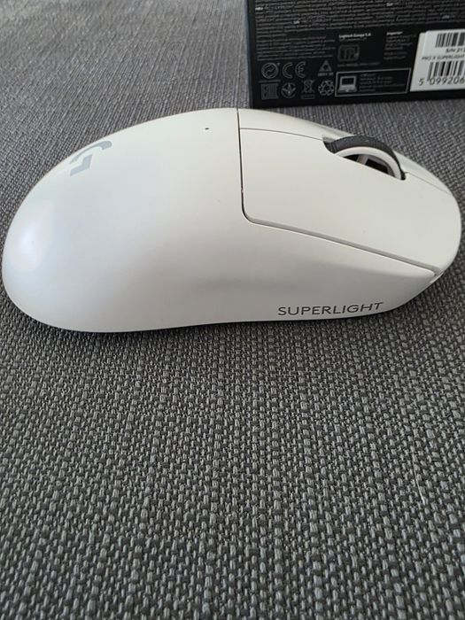 Mysz bezprzewodowa Logitech PRO X SUPERLIGHT Biała