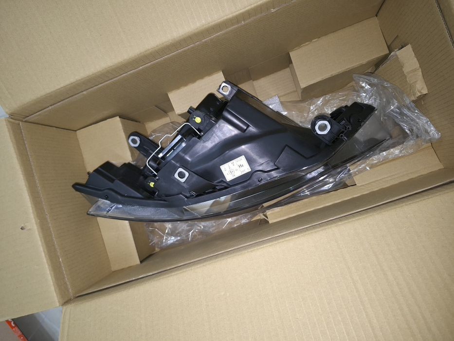 Farol principal direito seat ibiza 6J5-6P1