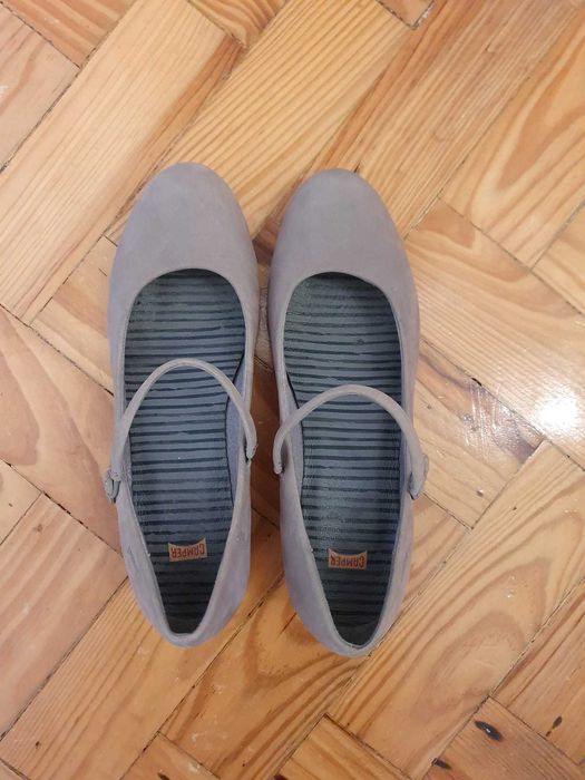 Sapatos Camper cinzentos modelo Helena T 38