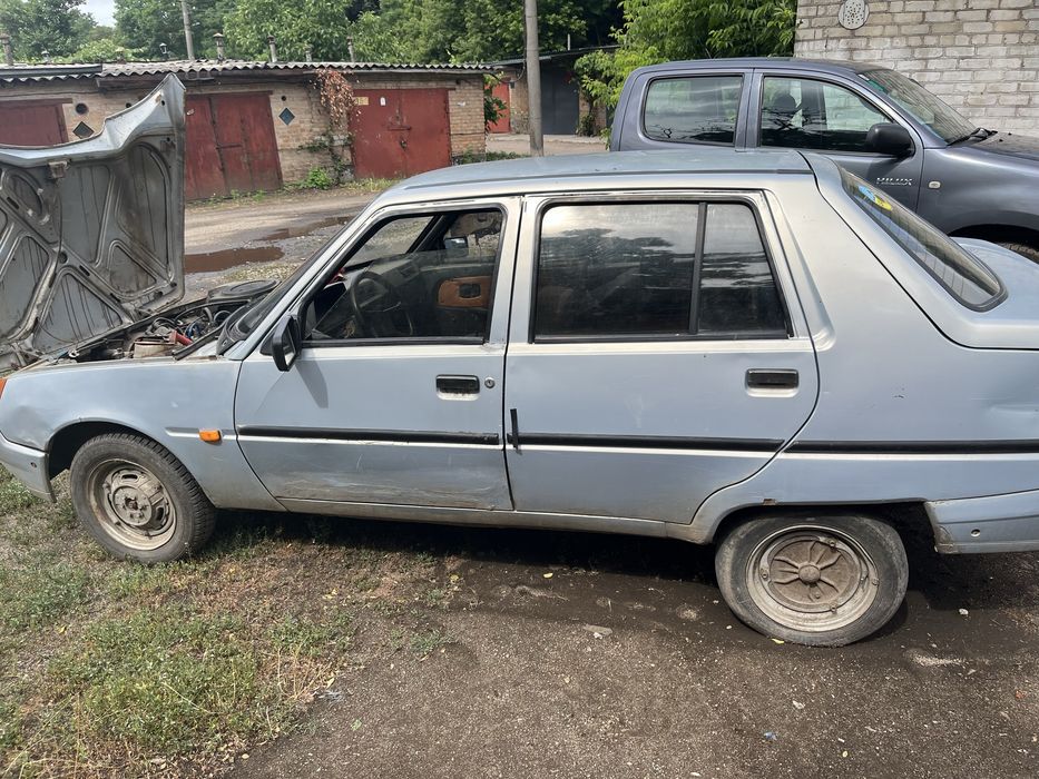 Запчастини славута