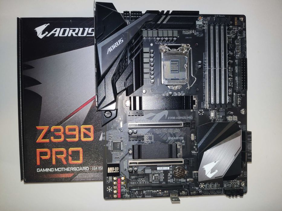 Combo: Intel Core i7-9700K + Gigabyte Aorus Z390 Pro