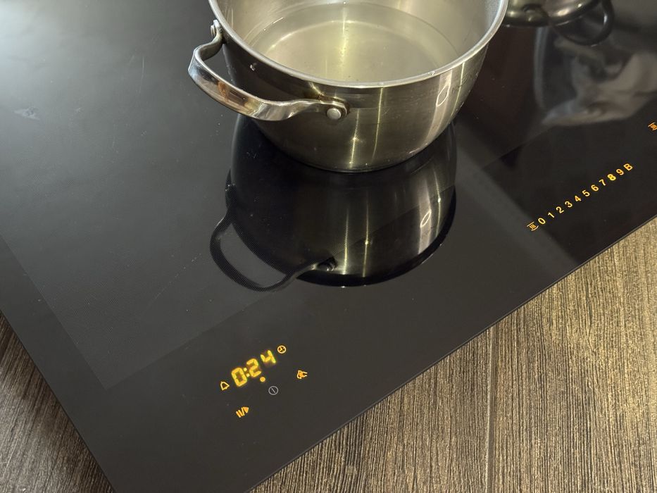 Індукційна поверхня від Miele km 7678, безрамкова, гарний стан