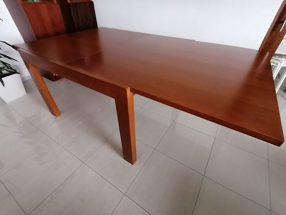 Mesa de jantar extensível