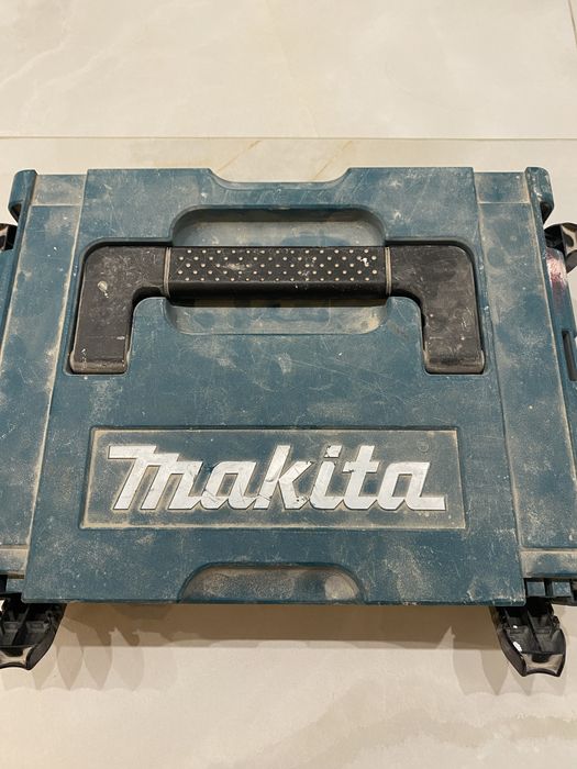 "Прокат лобзика Makita JV0600K (650 Вт, 90 мм)".