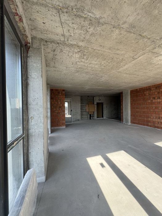 Продам квартиру ЖК Маршал 5-вікон