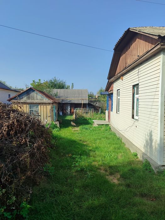 Продається частина будинку по вул.Грушевського(фасад)