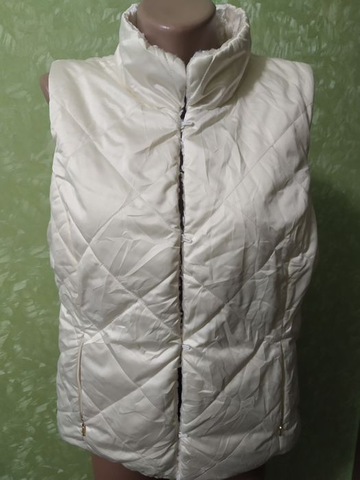 Красивая двухсторонняя жилетка