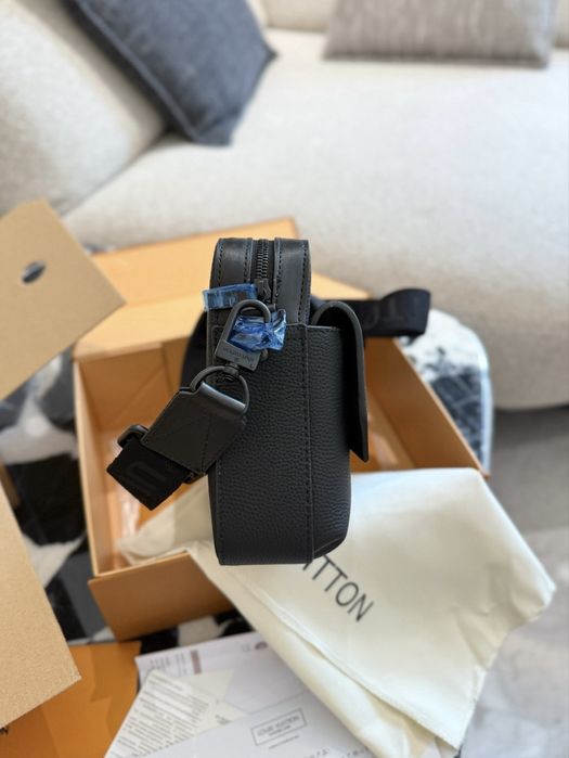 Сумка чоловіча мужская чорна мессенджер Louis Vuitton bag луи витон lv