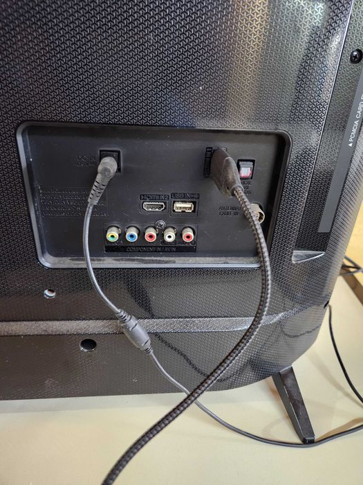Televisão LG 32LJ510B- em bom estado