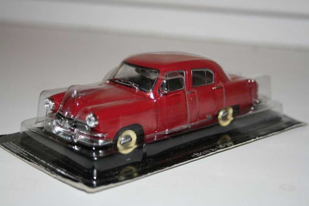 ГАЗ 21 "Волга" модель-игрушка из серии "Автолегенды СССР" №37