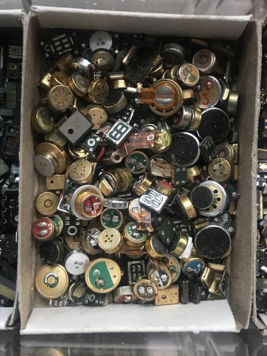 Позолота з мобільних телефонів для афінажу