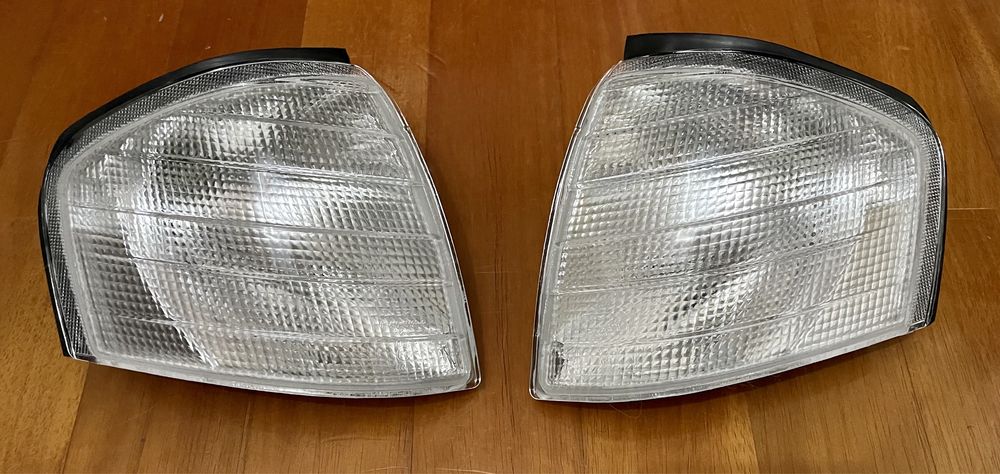 2 Piscas Mercedes Classe C w202 de 1993 a 2001 - PAR
