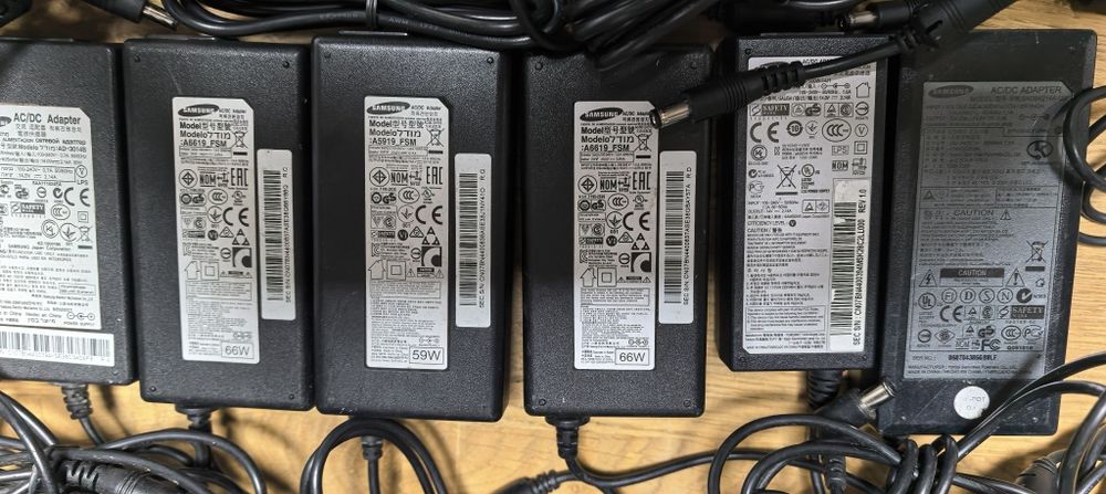 Блоки живлення Samsung 14V