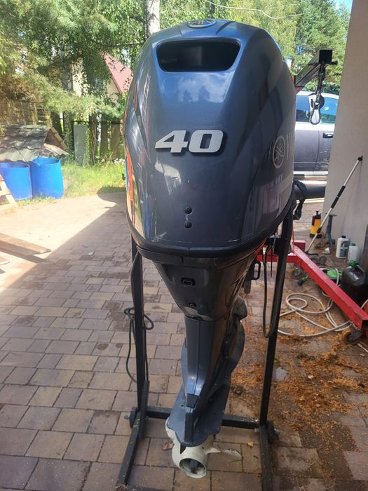 Silnik yamaha 40 koni L na części 2007 rok 3 cylindry