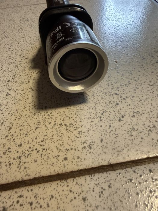 Акумуляторний світлодіодний ліхтарик Rocktrail, 1000 лм