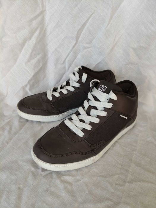 Sapatilhas castanhas unisexo novas, nº38