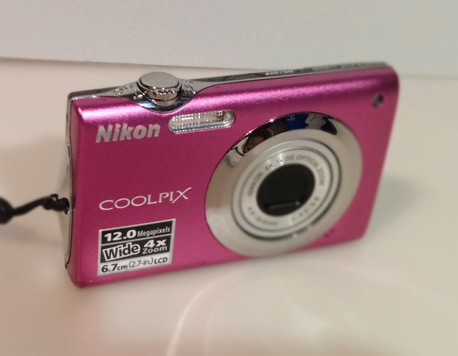 Nikon Coolpix S3000