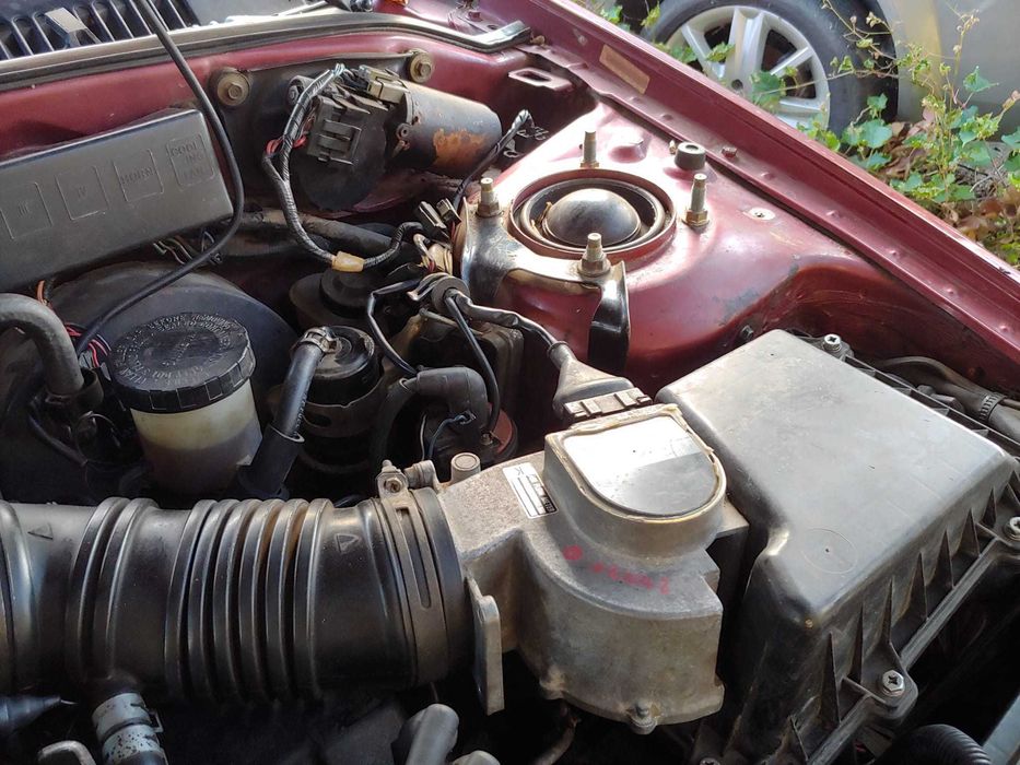 FORD PROBE 2,2i Motor novo. Troca por um  Bus Maxi de até 3,5 toneladas ou suas sugestões.