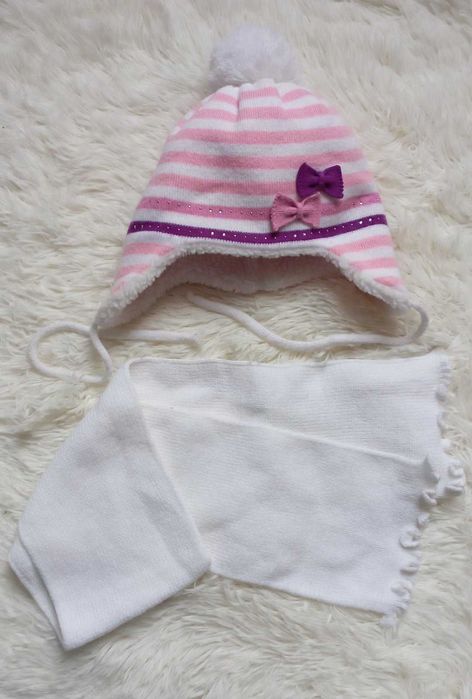 Зимова шапка і шалик за 4-7 років для дівчинки