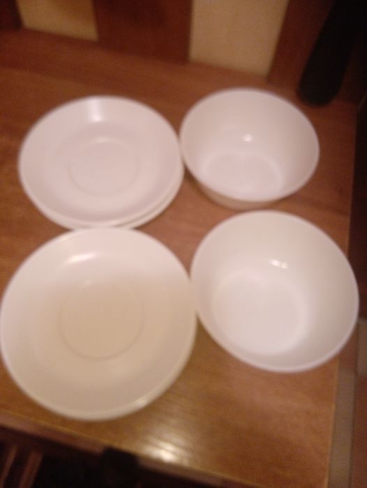Miseczki talerzyki kubeczki plastikowe